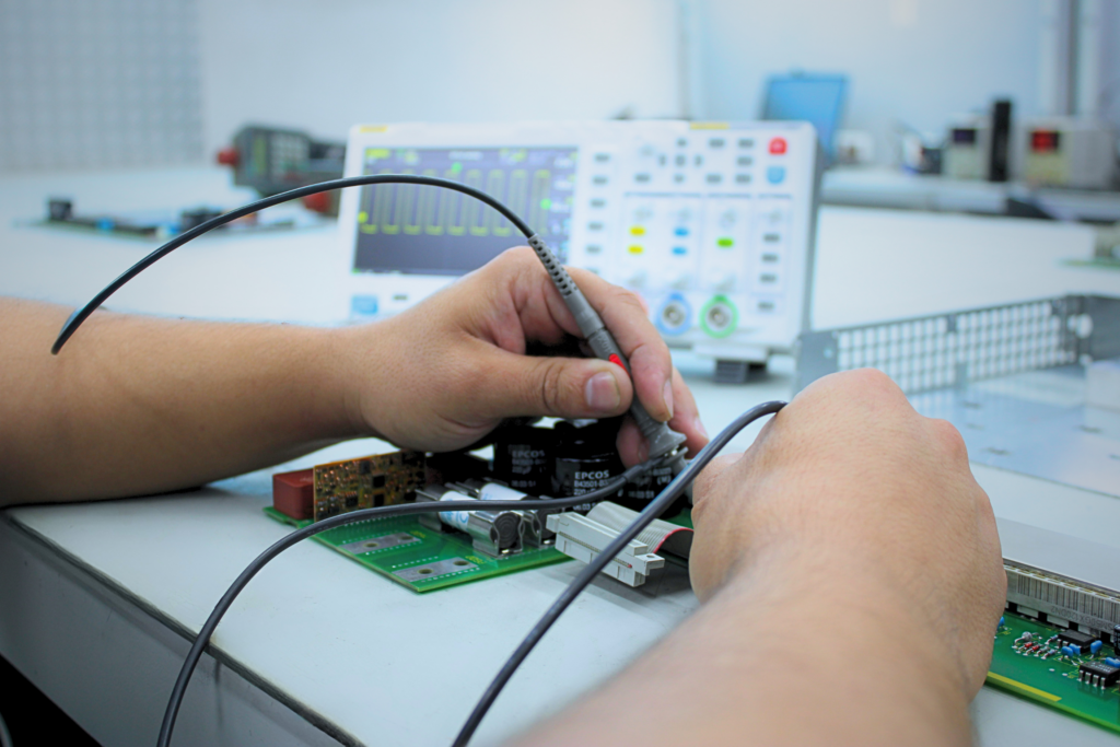 Reparos especializados SIEMENS - laboratório